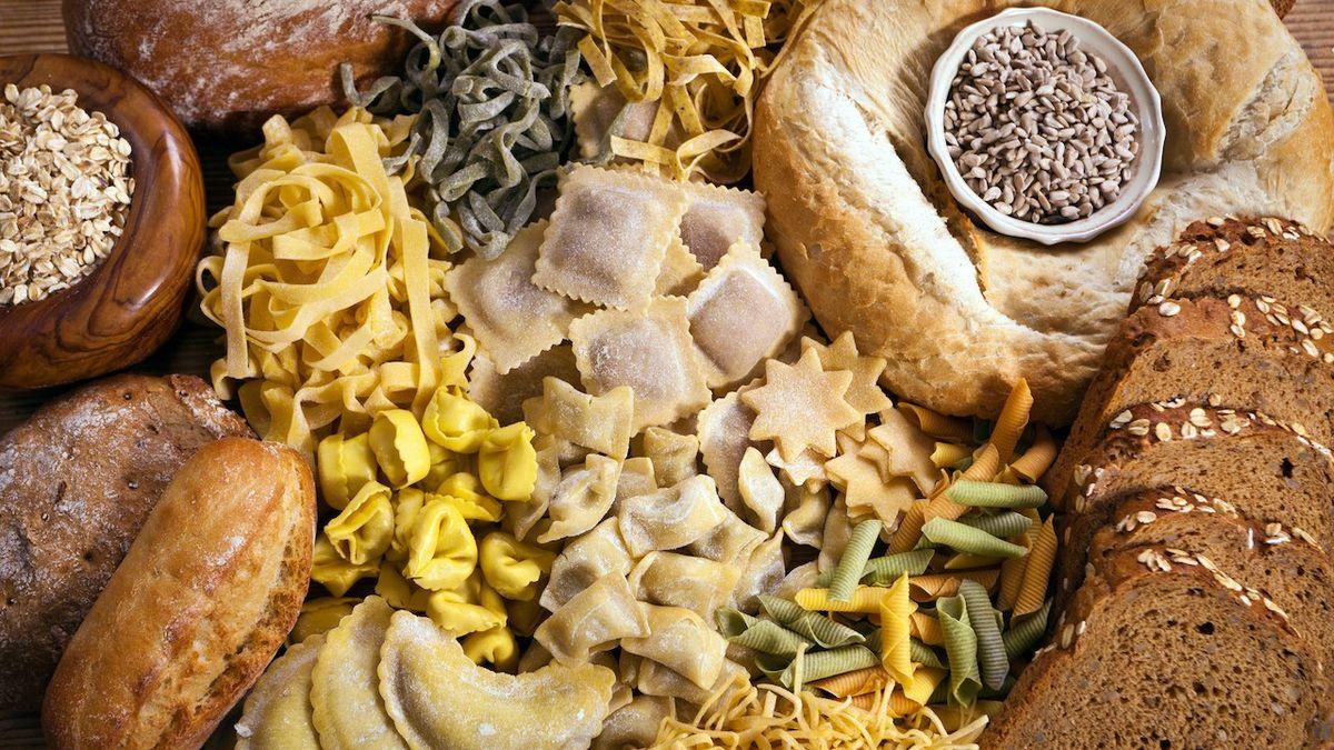 Are ⁤Carbs Making You Fat? ⁤The Truth About Carbs⁤ & Fat Loss 🍞⚖️